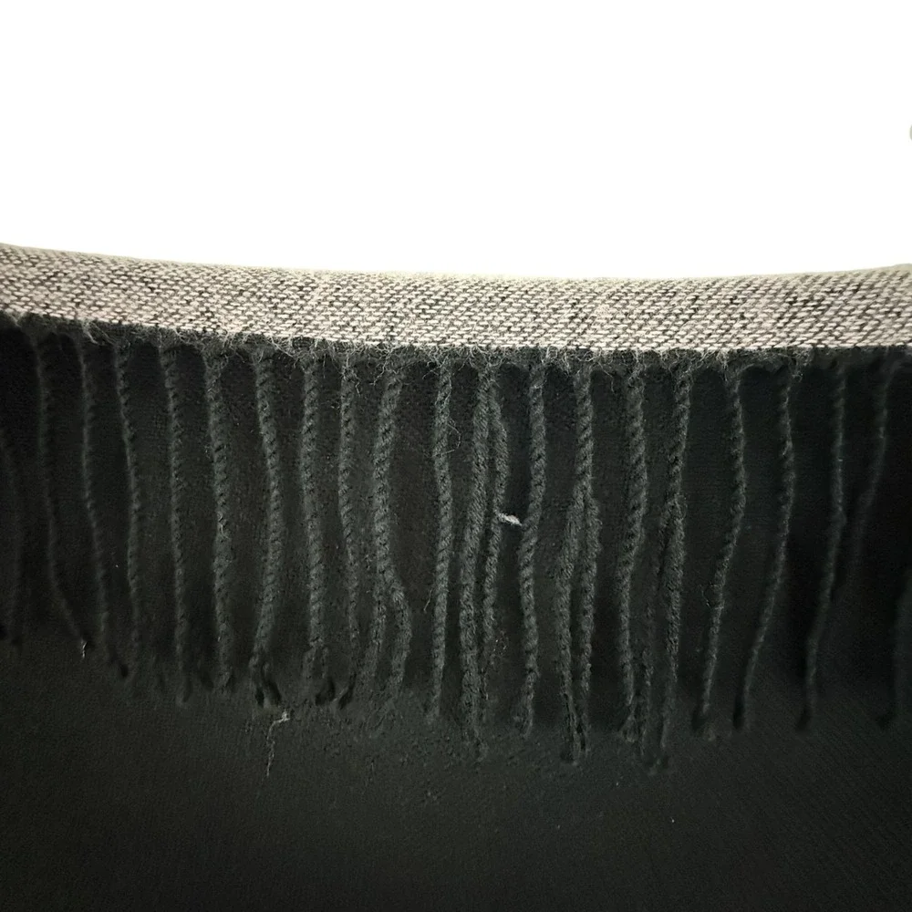 Victoria's Secret Throw‎ Blanket Size 50x50 Black Heart Logo Fringe Cozy